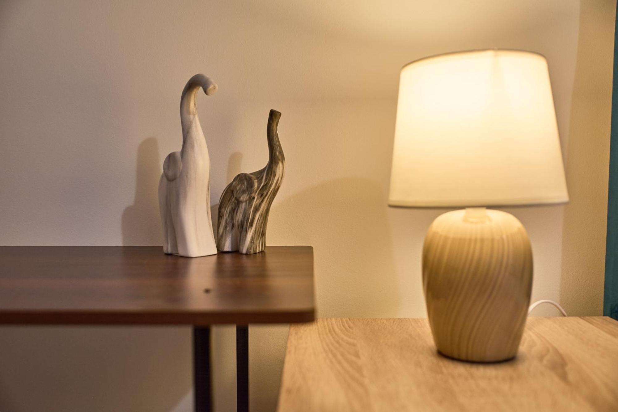 Luxury Nostalgic Centre With Pool Table, Netflix, Sofa Bed, Sleeps 6, Nostalgia * Birmingham